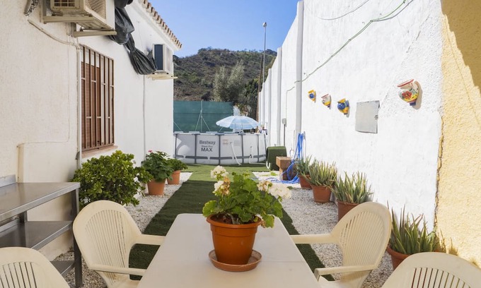 Puerto de la Torre Cabaña | Cubo's Casa Rural Malaga El Puerto 6 PAX /private pool /air conditioning