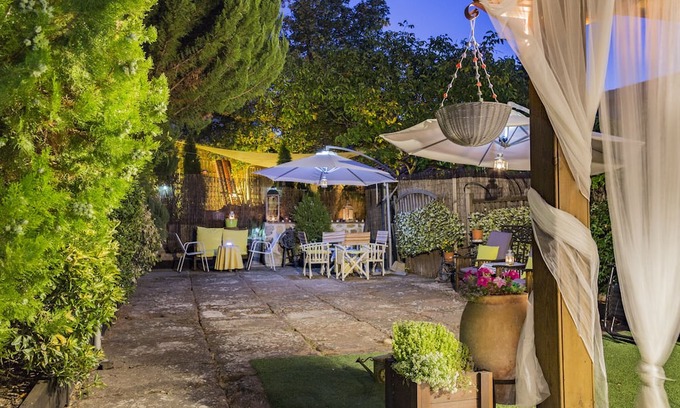Siguenza Casa | Abad Casa Sigüenza una Preciosa Casa Rural con Porche, Barbacoa y Jardin Privado