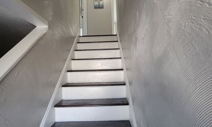 Wethersfield Casa | Nestled in a quiet safe neighborhood that's 2-minutes to I-91Intersate