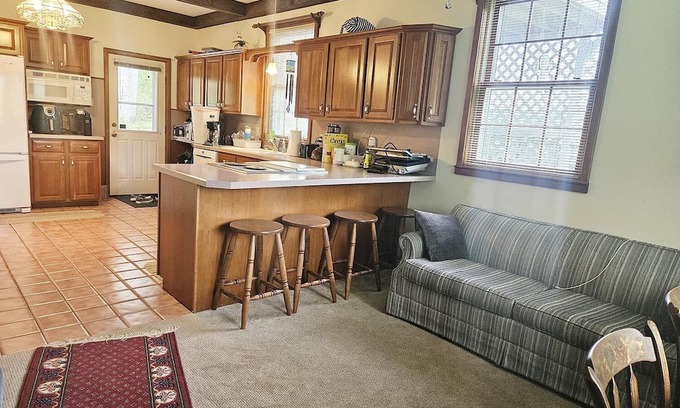 Franklin Casa | 2 Bedroom Cozy Sanctuary in Vermont's Countryside with Gorgeous Ponds