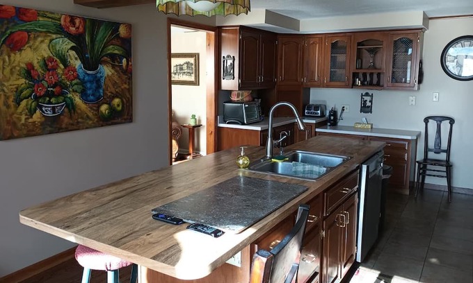 Saint Marys  Allen County Casa | Spacious Fort Wayne Home with Office and Workout Room
