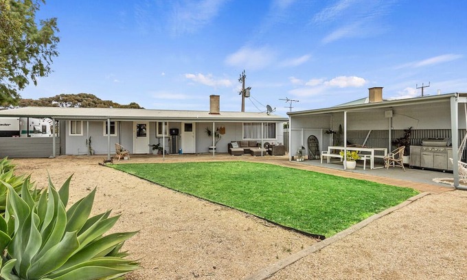 Ardrossan Casa | Discover Fairway View: Your Perfect Ardrossan Retreat