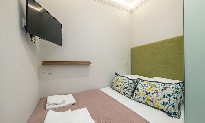 Campden Apartamento | Tiny Kensington Studio, 5 mins to Kensington Palace & 10 mins to Portobello Rd