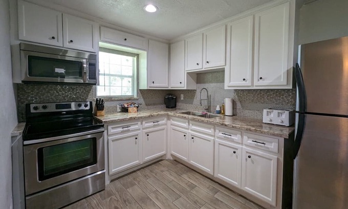 Northside Casa | Amazing park beds 3/ fast Wi-Fi /pets ok