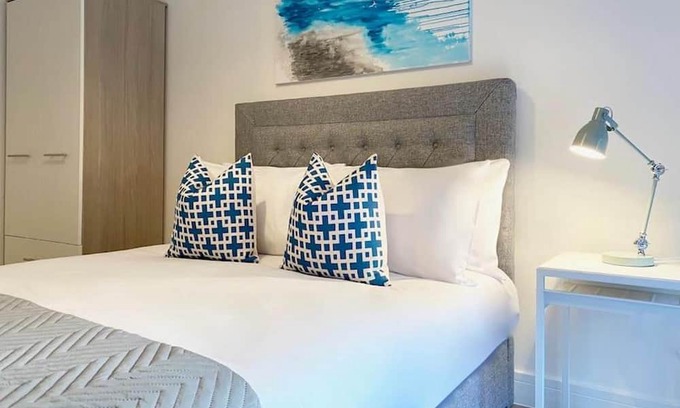 Rochester East Ward Apartamento | 360 ME1 Sylvia Apts 01 - Modern Stylish 2 Bedroom 2 Bath Apt. 01 in Rochester
