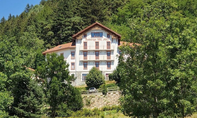 Seez Apartamento | Apartment 'Location Paradiski San Bernardo' with Private Terrace and Wi-Fi