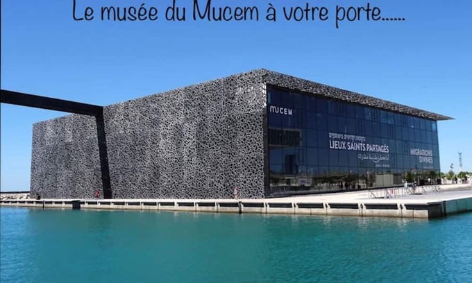 Les Grands Carmes Apartamento | Apartment 'Quartier Historique The Place To Be' with Wi-Fi