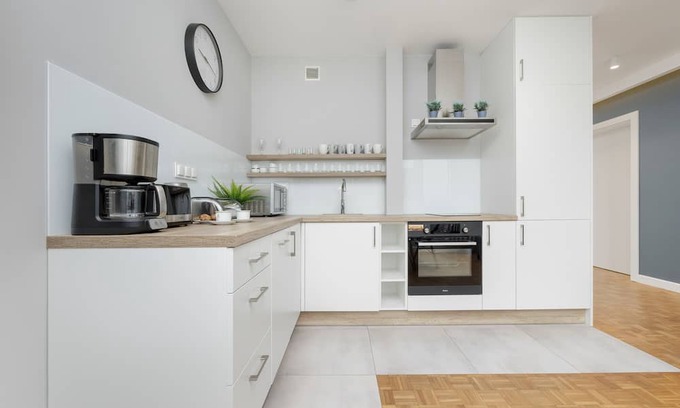 Saska Kepa Apartamento | Unique Bright Apartment by Renters