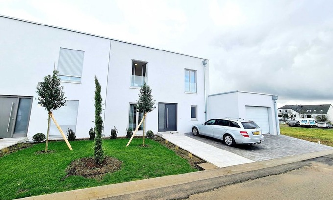 Reckange-sur-Mess Casa | Luxurious 5 bedrooms house