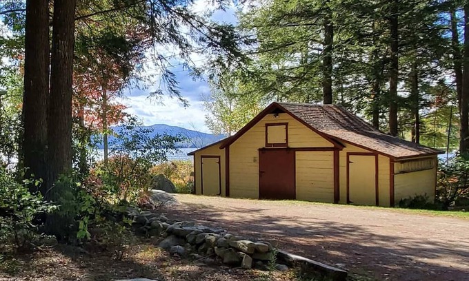 Sunapee Casa | Rare Gem on Lake Sunapee Great for Family Reunions