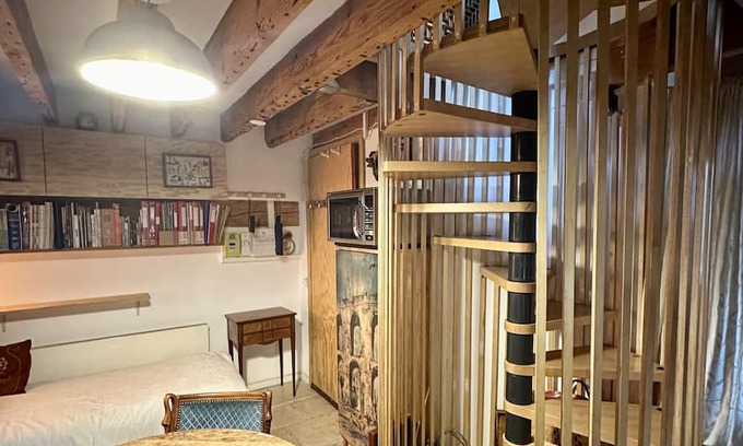 Quartier du Pont-de-Flandre Apartamento | Charming 40m2 Duplex - Quiet & Bright near Parc de la Villette