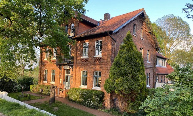 Gruenerdeich Apartamento | Pension Hessbögel: Ferienwohnungen im Alten Land Direkt am Fluss Lühe