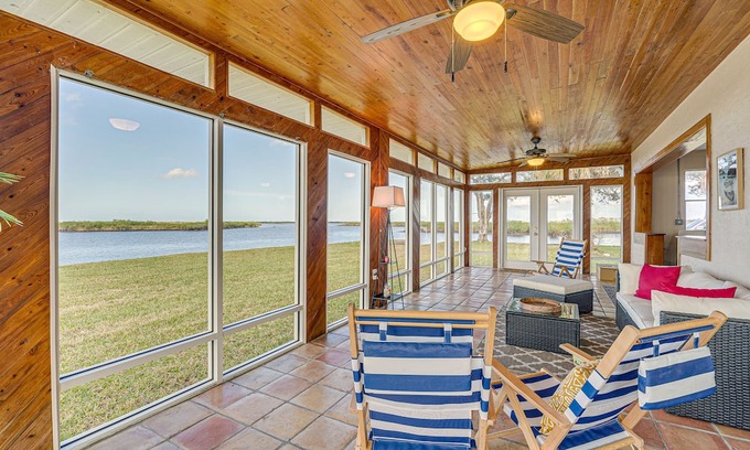 Spring Hill Cabaña | Gulf Front Spring Hill Getaway w/ Grill & Dock!