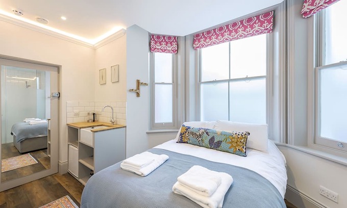 Campden Apartamento | Small Kensington Studio, 5 mins to Kensington Palace & 10 mins to Portobello Rd
