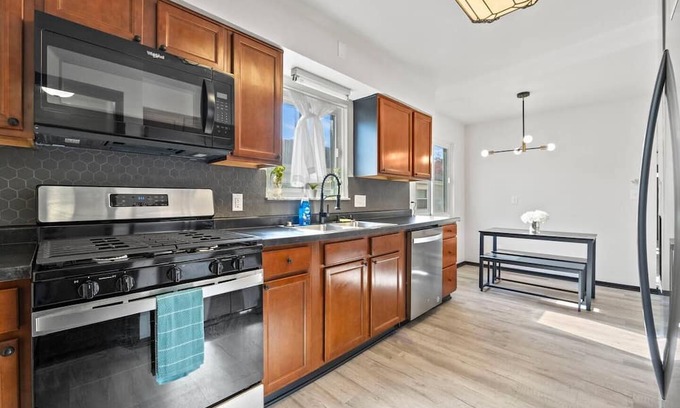 Saint Marys  Allen County Casa | Fun Modern House Near Downtown and Parks