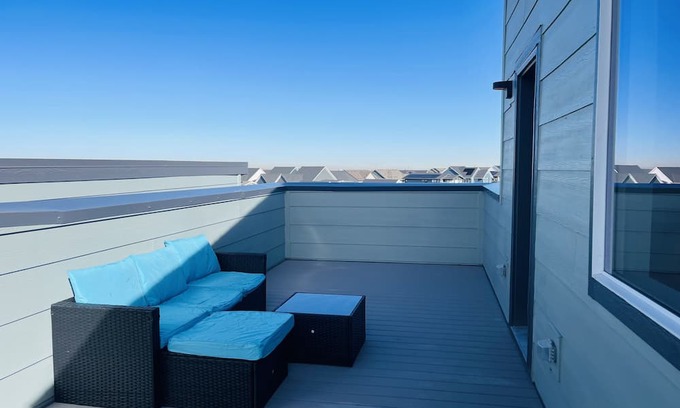 Northfield Casa | Brand New Luxury Rooftop In Stapleton/Centralpark
