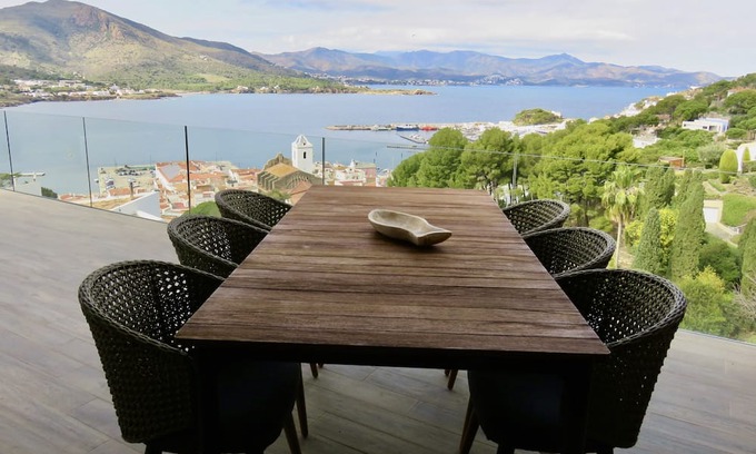 Port de la Selva Villa | Escale à ne pas Manquer: El niu al Mar Charme de la Pierre et vue Inoubliable