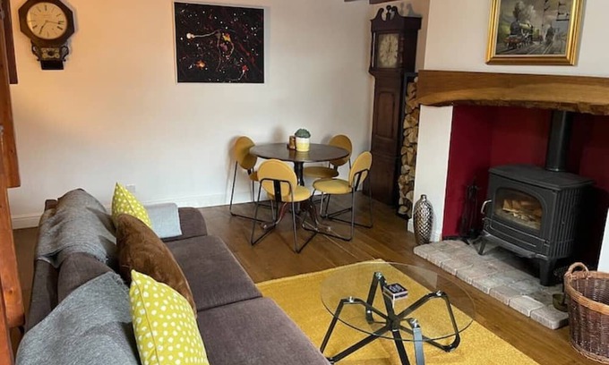 Frosterley Cabaña | Stunning Cottage with Log Burner