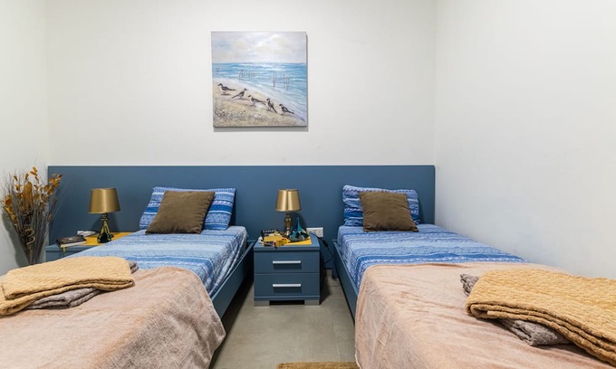 Qawra Apartamento | Brand New 3Bdr 2 Bth Apartment with Terrace C 12 Bugibba
