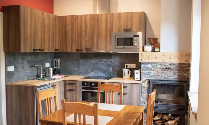 Ribes De Freser Apartamento | Apartamento tipo loft en una casa de estilo Modernista en el bosque.n