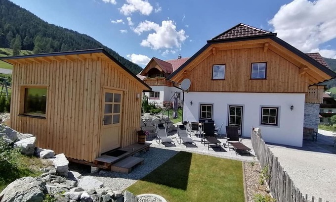 Weisspriach Apartamento | Holiday home "Weißpriach"