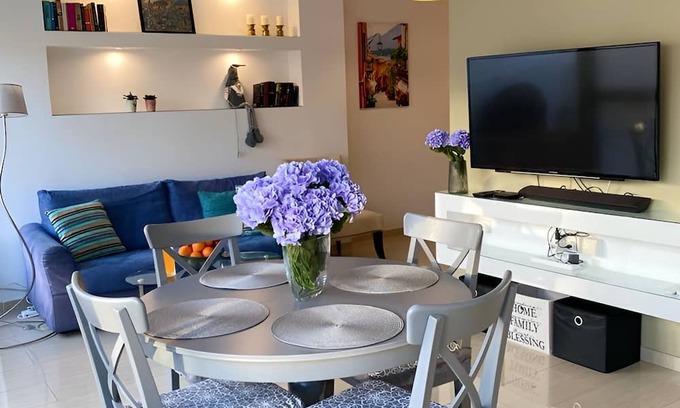 Sliema Apartamento | Sliema Cosy Penthouse with BBQ