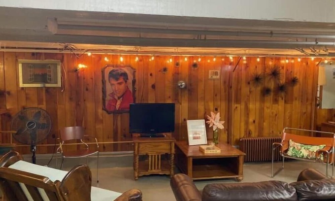 Troy Apartamento | Historic Downtown Troy. Walking distance to Russell sage college, minutes to RPI