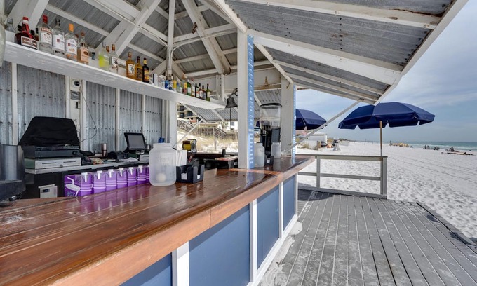 Sandestin Condominio | Golf Course Vista Delight: Fully Furnished One-Bedroom Retreat with Scenic Views - Accommodates 4 Guests at Sandestin Golf and Beach Resort!