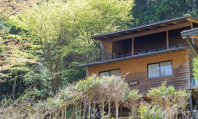 Kurotaki-mura Alquiler De RV | 8 people 2 floors Cottage Miyama Tomosubi / Yoshino county Nara