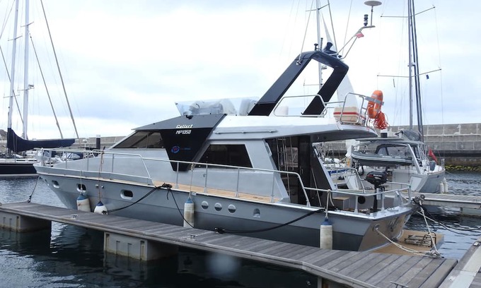 Madeira Region Alquiler De Eote | Iate Sava, é Recomendado a Famílias, Alojamento Confortavel em Marina, Passeios