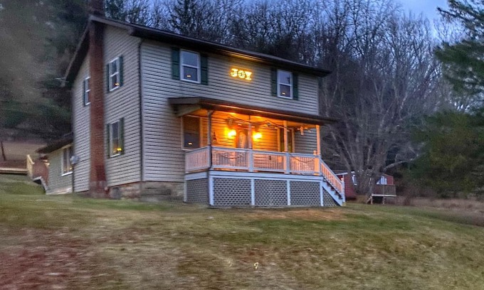 Weedville Otro | Spacious 1 Bedroom, 1 Bath, 10 minutes from Benezette