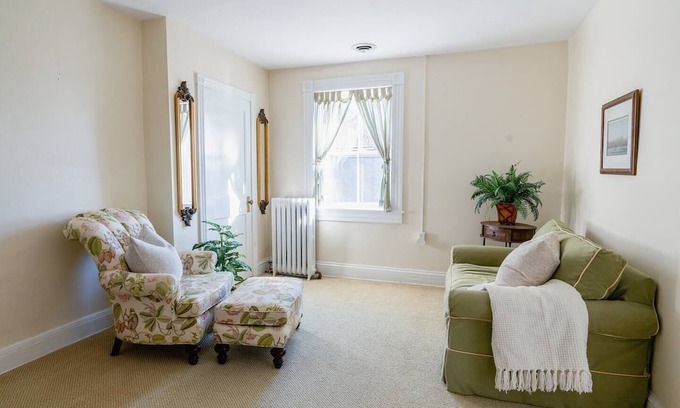 Port Deposit Casa | This house is a 3 bedroom(s), 1.5 bathrooms, located in Port Deposit, MD.