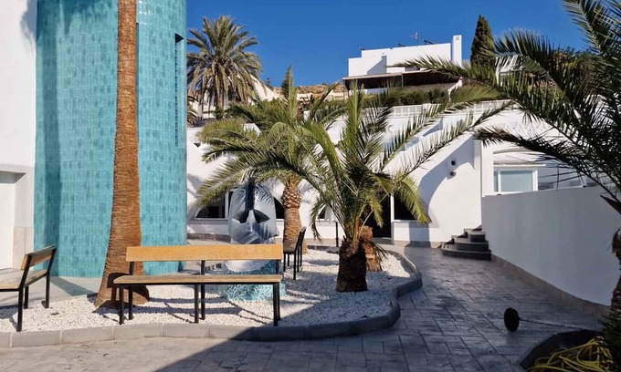 Almerimar Casa | Holiday Home 'Apartamento Gaviota 6' with Shared Terrace, Wi-Fi and Air Conditioning