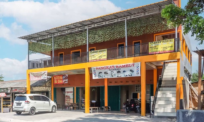 Rajabasa Hotel | OYO 93470 Bans Kostel