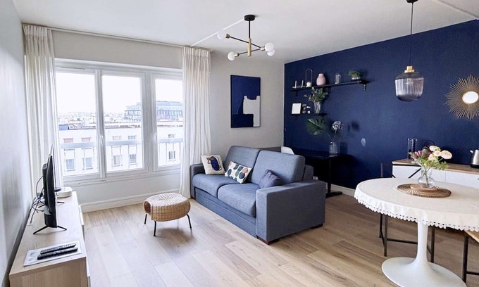 Vanves Apartamento | 3 minutes from metro, sleeps 2, and parking at Porte de Versailles 3 stars