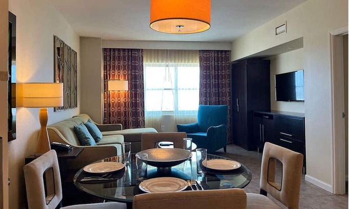 Enterprise Complejo | 2 BR - Las Vegas Superbowl Week! next to South Point Casino.