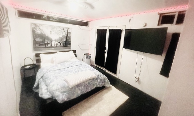 Fort Worth Apartamento | Studio hidden away in the heart of East Fort Worth