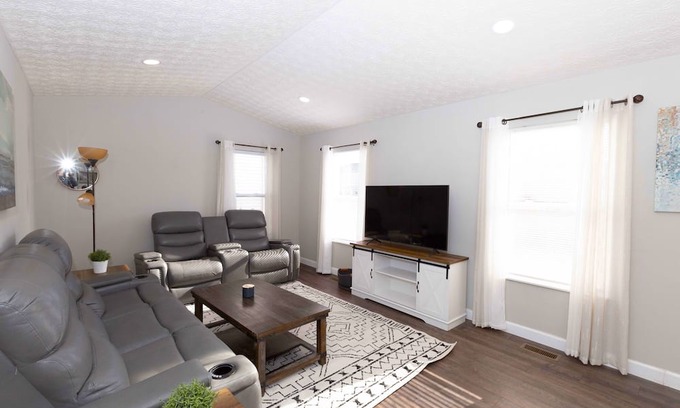 Blacklick Casa | Peaceful Hideaway Near Airport & Easton