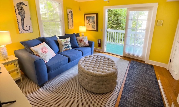 White Street Gallery District Casa | Coco's Hideaway in Key West