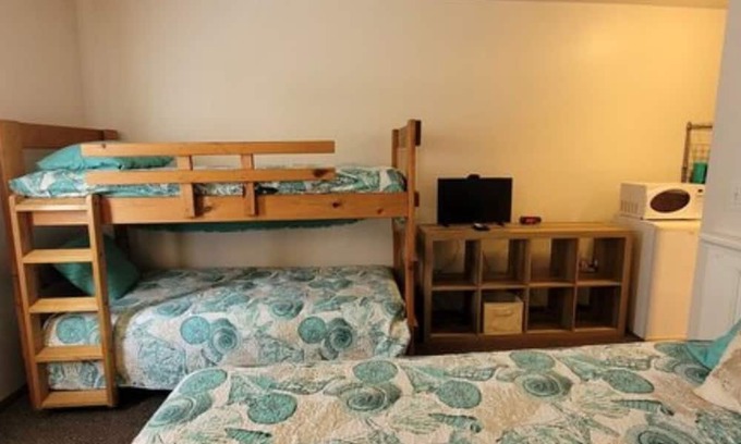 Oscoda Casa | Motel Room #9 w/ Queen Bed