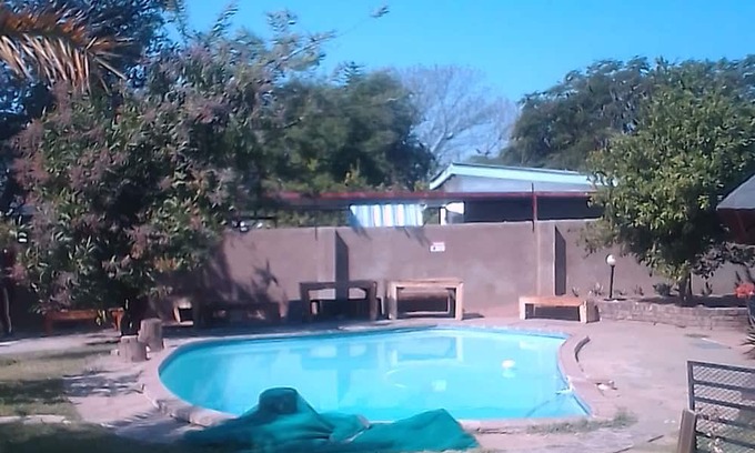 Gaborone Casa | Birdville BnB Guesthouse