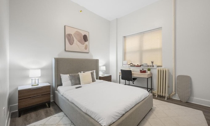 Brooklyn Casa | Sleek & Stylish Apartment in Trendy Brooklyn