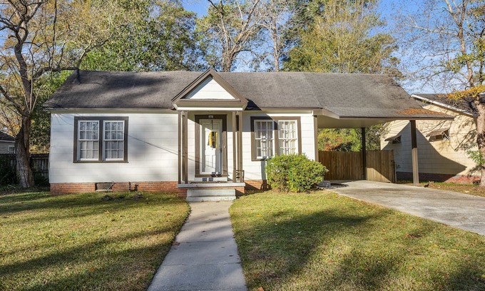 Hattiesburg Casa | Renovated Cozy Comfort Zoo & USM