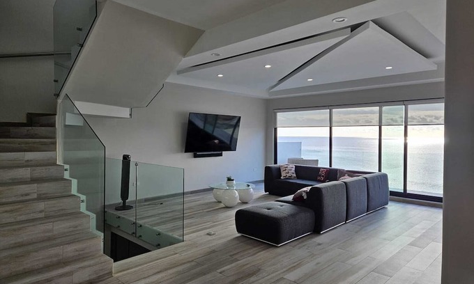 Playas de Tijuana Villa | Amazing Luxury Oceanfront Villa