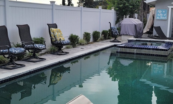 La Puente Apartamento | Cozy Poolside Casita Centrally Located to LA and OC Attractions