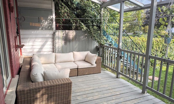 Verdun Condominio | Cozy, modern, house-like condo, big backyard, sunny deck, space for 2 cars