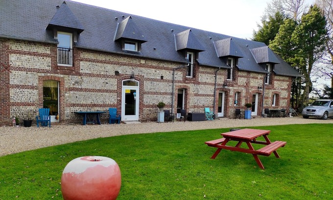 Saint-Leonard Casa | Homerez - Amazing house 1 km away from the beach for 9 ppl. at Saint-Léonard