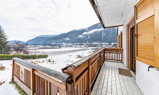 Croviana Apartamento | Apartment "Casa Bluesky" with Mountain View, Private Garden & Wi-Fi
