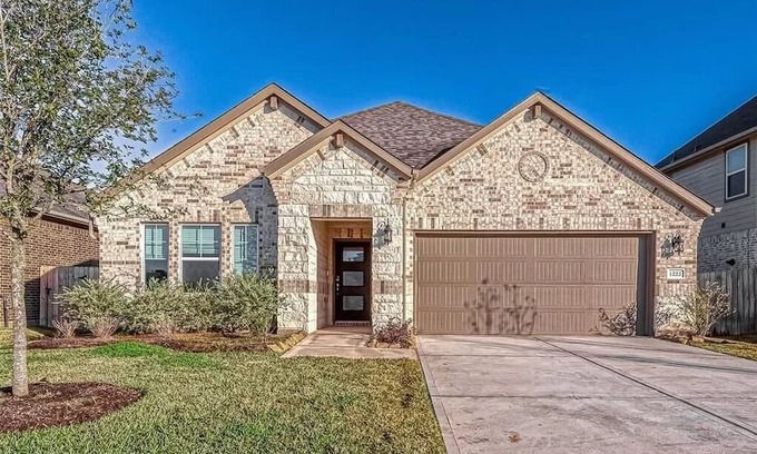 Richmond Casa | Modern Serenity: Spacious 4BD 3BA Home in Richmond, TX