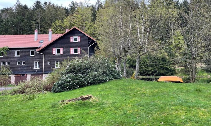 Gerbepal Chalet De Esquí | 3 MN FROM GERADMER CHALET WITH A POND NOT OVERLOOKED
